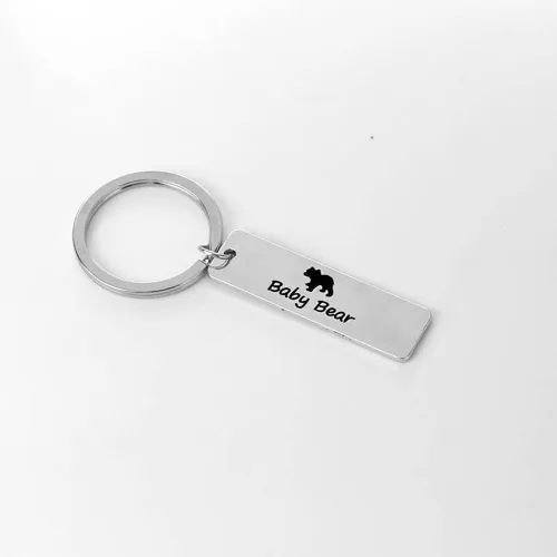 Vista 4 de meiligo Fashion de la Madre Regalo Love Corazón Baby Bear Puzzle Perro etiqueta Collar Jewlery Colgante Grabado Bar Cadena de clave a juego de rayas