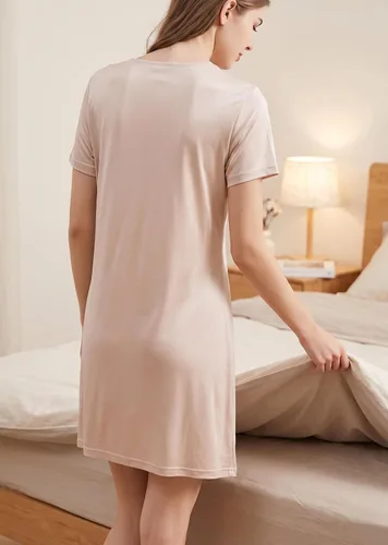 Vista 2 de Grenasasilk Camisón de seda de manga corta para mujer, camisón de seda de morera pura, cuello redondo, ropa de dormir Beige