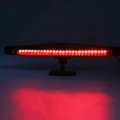 Vista 4 de Tercera luz LED de freno, luz trasera central de montaje alto, barra de luz roja universal para remolque, para automóvil, SUV, camión, 28 LED de 12