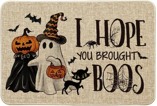 Vista 11 de Artoid Mode Tapete de Halloween con diseño de calabazas fantasmas, diseño de gato con texto en inglés "I Hope You Brought Boos", decoración