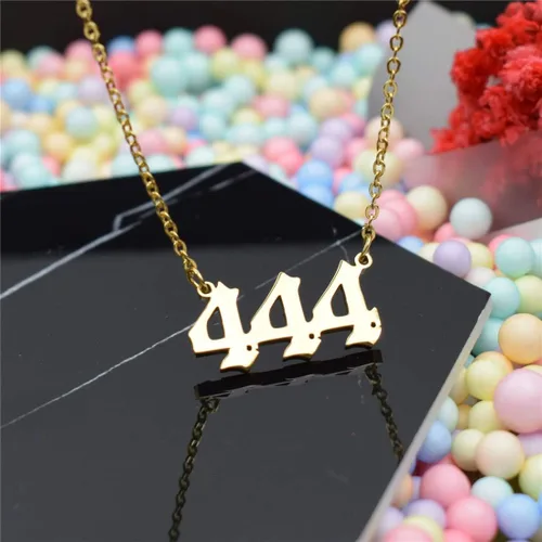 Vista 4 de HUTINICE Angel Number Necklace, 18K Gold Plated Dainty 111 222 333 444 555 666 777 888 999 Pendants Choker Necklace For Women Numerology Minimalist