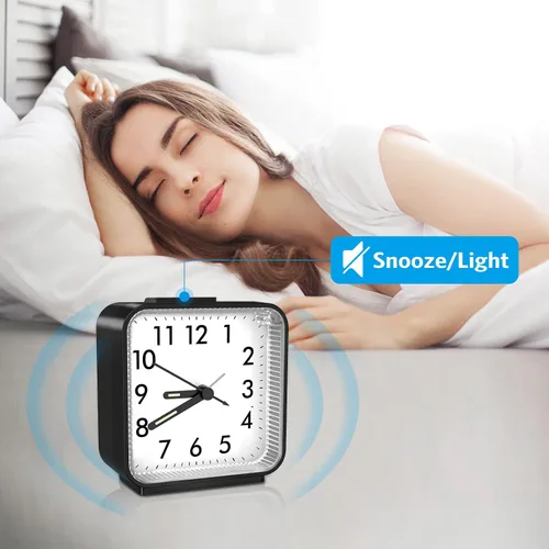 Vista 2 de Reloj pequeño silencioso sin tictac, despertador ruidoso para personas que duermen pesadamente, viajes con luz nocturna, funciona con pilas, diseño