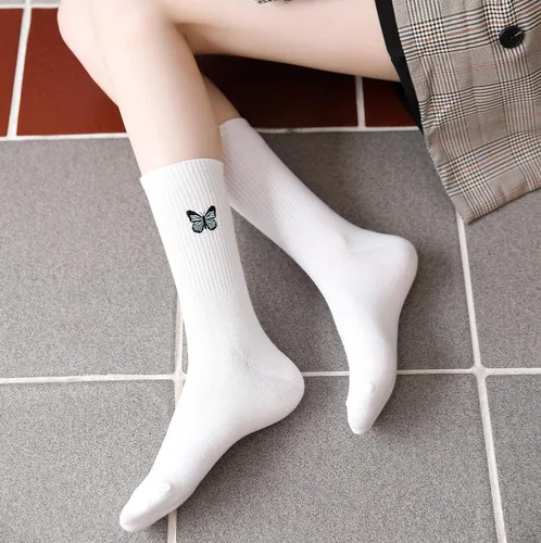 Vista 2 de Calcetines de tobillo alto para mujer, calcetines casuales de punto, lindos calcetines bordados, calcetines suaves de color sólido, 3 pares