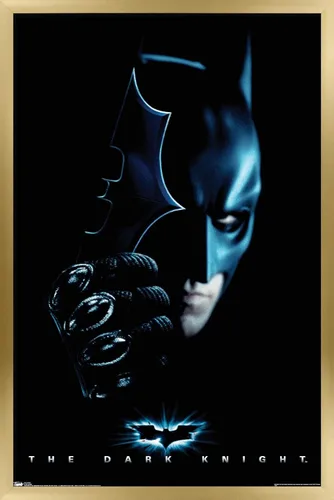 Vista 18 de Trends International DC Comics Movie - Póster de pared de Batman con Batarang, 14.725 x 22.375 pulgadas, versión enmarcada de madera de granero
