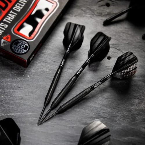 Vista 2 de RED DRAGON Razor Edge Negro 28g Dardos de tungsteno con vuelos y tallos