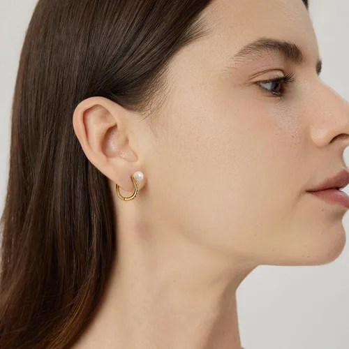 Vista 3 de Aretes de aro ligeros para mujer, diseño de perlas minilmalistas, infinito, estrella, cruz para orejas sensibles, aretes de aro delicados para mujer