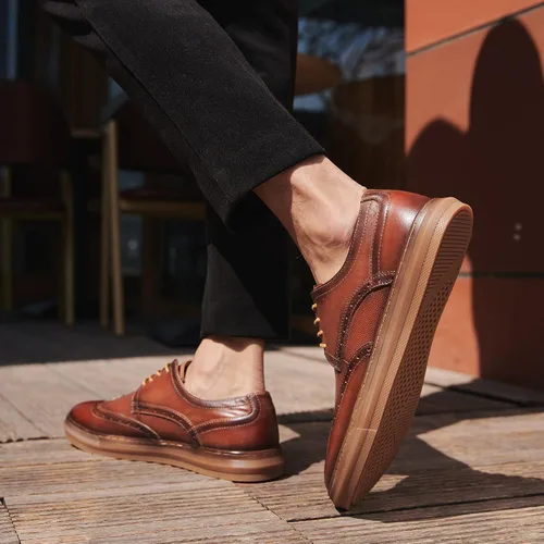 Vista 7 de Zapatos deportivos Oxford casuales para hombre, de cuero genuino, diseño de moda, zapatos bajos para caminar para hombres