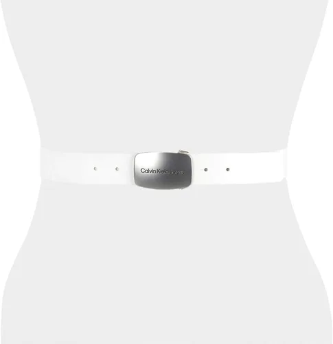 Vista 5 de Calvin Klein Cinturón casual para mujer con hebilla de placa
