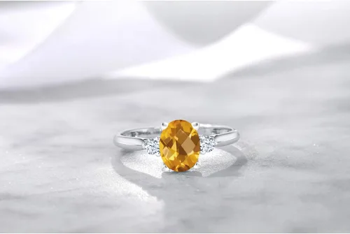 Vista 5 de Anillo de compromiso de oro blanco de 10 quilates con 3 piedras preciosas para mujer, piedra natal y zafiro blanco creado, ovalado de 0.315 x 0.236