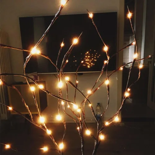 Vista 2 de Paquete de 3 ramas de ramitas iluminadas de color blanco cálido, 60 luces LED, lámpara artificial de ramas de sauce para el hogar, decoración