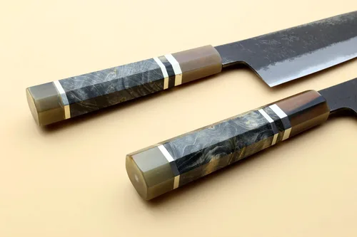 Vista 9 de Yoshihiro Hayate ZDP189 - Cuchillo multiusos Santoku de acero inoxidable de alto carbono, mango octogonal de madera de ébano con anillo de plata