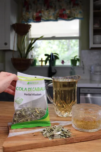Vista 8 de BIO HERBAL CABALLO NATURAL TÉ DE HOJAS SUELTAS SECAS DE PERÚ. COLA DE CABALLO TE-1,4 OZ-40 GR.- Y 15 BOLSAS DE TÉ DESECHABLES PARA TÉ SUELTO.