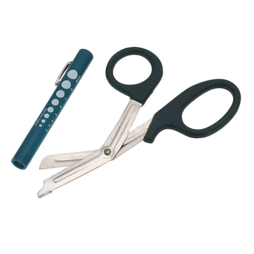 Vista 5 de SURGICAL ONLINE Juego de bolígrafos LED de calibre de pupila con tijeras de vendaje a juego para médico, enfermera, EMS, estudiantes de medicina