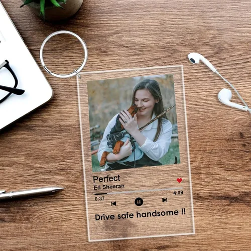 Vista 5 de Llavero de fotos acrílico personalizado, llavero de música Spotify personalizado con código escaneable, regalo para parejas, amigos, regalo para él