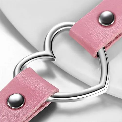 Vista 4 de OIDEA Adjustable Leather Heart Charm Choker Necklace for Women - Party Cosplay Halloween Decorations