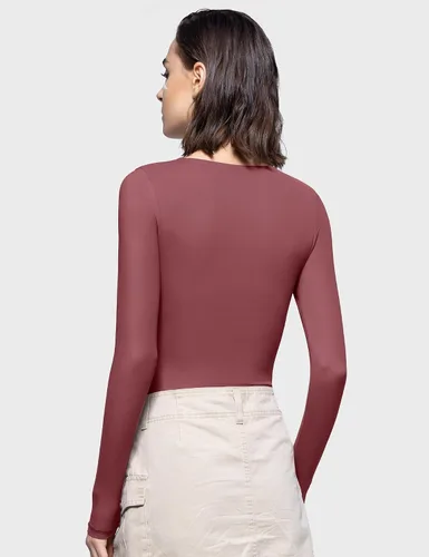 Vista 5 de PUMIEY Camisetas de manga larga con cuello cuadrado para mujer, ajustadas, camiseta básica Smoke Cloud Pro Collection