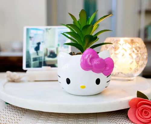Vista 3 de Silver Buffalo Sanrio Hello Kitty Face - Mini maceta de cerámica de 3 pulgadas con suculentas artificiales