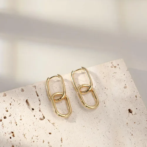 Vista 7 de Aretes de aro chapados en oro de 14 quilates, chapados en oro de 14 quilates, aretes colgantes de oro grueso, ligeros, hipoalergénicos, joyería