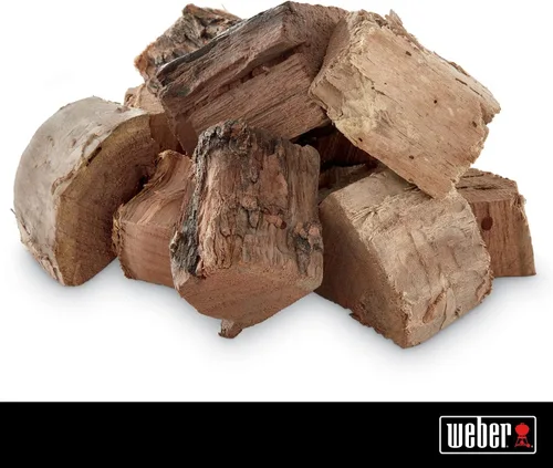 Vista 2 de Weber Trozos de madera de mezquite, para asar y ahumar, 4 libras.