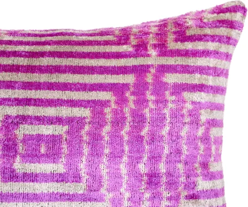 Vista 4 de Cojín decorativo hecho a mano con funda de cojín rellena, patrón de laberinto rosa, funda de cojín lumbar de seda de terciopelo suave para sala
