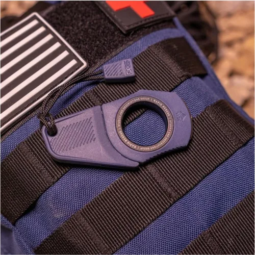 Vista 5 de SOG Rapid Rescue Multi-Tool Stainless Steel Seatbelt Cutter, GRN Handle, Aluminum Pull-Ring, Quick to Deploy from The Sheath