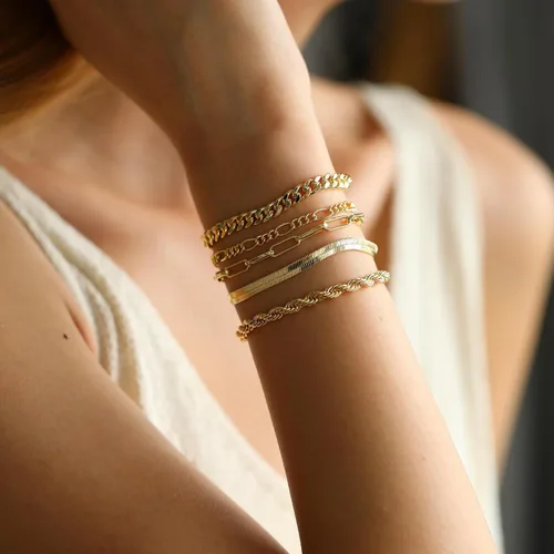Vista 2 de Pulseras de oro para mujer, juego de pulseras en capas de oro de 14 quilates, delicadas cadenas de espiga de espiga, pulseras cubanas de oro