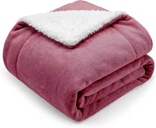Vista 11 de DEZ FURNISHINGS Velvet Sherpa Blanket, Throw 50" x 60", Silver Gray Gris plateado