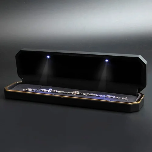 Vista 2 de Caja larga para collar con luz LED cajas de exhibición de collar para boda aniversario compromiso negro