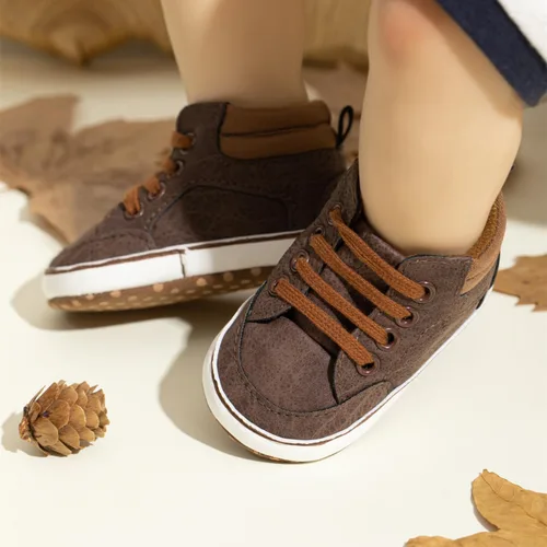 Vista 2 de Meckior - Tenis tipo botín para niños y niñas pequeños de 1 a 3 años con suela suave antideslizante de cuero sintético. Mocasines para bebés recién