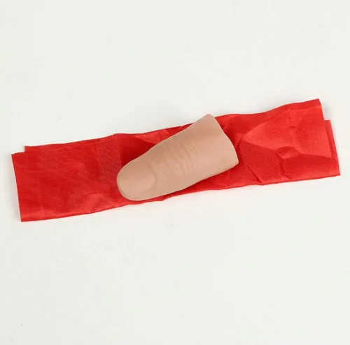 Vista 2 de Zittop Paquete de 2 trucos de magia de seda falsa con punta de pulgar (2 puntas para el pulgar, 2 pañuelos, rojo, pequeño de 2 pulgadas o 1.969 in)