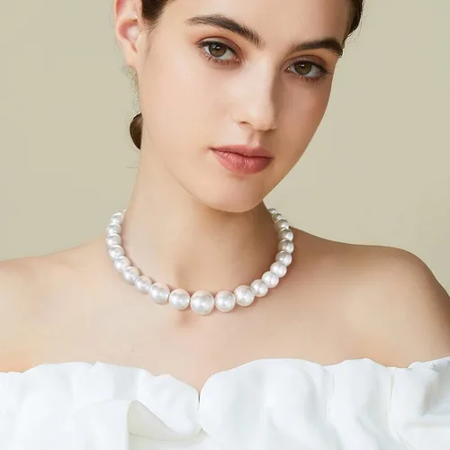 Vista 2 de MUYAN Collar redondo de perlas de imitación para mujer, gargantilla abierta de perlas, color blanco