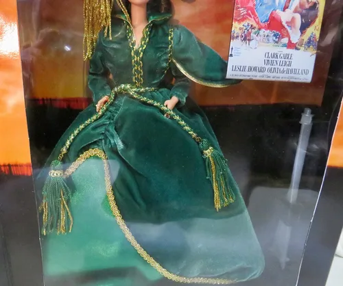 Vista 7 de Hollywood Legends Collection Barbie Doll Scarlett O'Hara con vestido de cortina verde