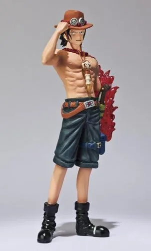 Vista 2 de Bandai Tamashii Nations - Figuras de juguete de una pieza de piratas de barba blanca Chozoukei Damashii, juego de 8