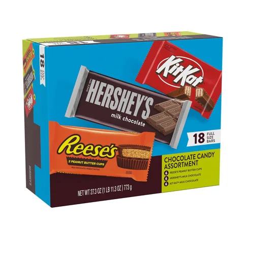 Vista 3 de HERSHEY'S, KIT KAT and REESE'S - Caja variada de dulces de chocolate con leche, 27.3 onzas (18 unidades)