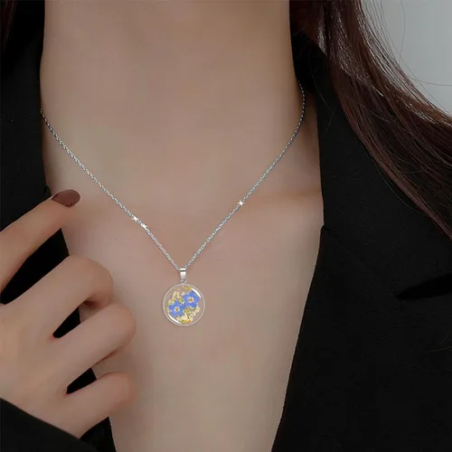 Vista 59 de Collar de flores silvestres prensadas con encaje de Forget-Me-Not y Queen Anne Collar de flores prensadas de oro Collares hechos a mano