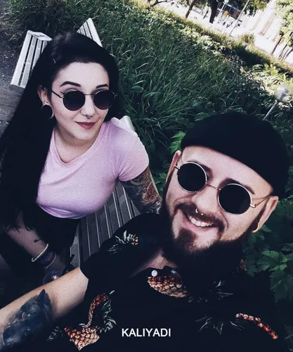 Vista 7 de KALIYADI Lentes de sol polarizados redondos para hombres y mujeres, estilo retro, de metal, hippie, estilo círculo, protección UV