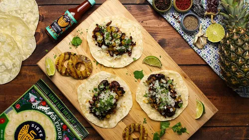 Vista 6 de Siete tortillas de harina de garbanzos, 7 onzas