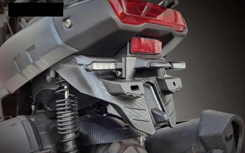 Vista 3 de Guardabarros trasero con placa LED de hoja compatible con Yamaha Zuma 125 2022-2024