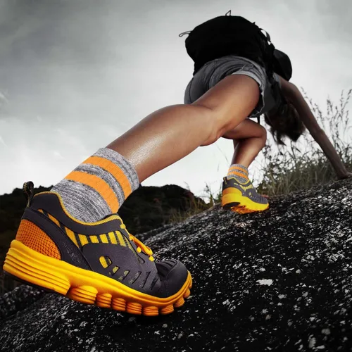 Vista 2 de FEIDEER Calcetines de senderismo para mujer, paquete múltiple de calcetines de recreación al aire libre que absorben el cojín
