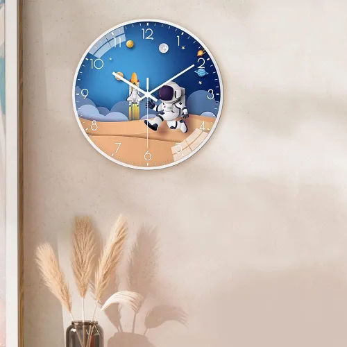 Vista 2 de Reloj de pared de astronauta de 8 pulgadas, azul, movimiento silencioso, unisex