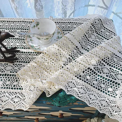 Vista 2 de Hsvanyr Mantel floral beige para decoración de mesa de 17 x 39 pulgadas, para mesa de noche, inauguración de la casa para fiestas, regalos, 100%