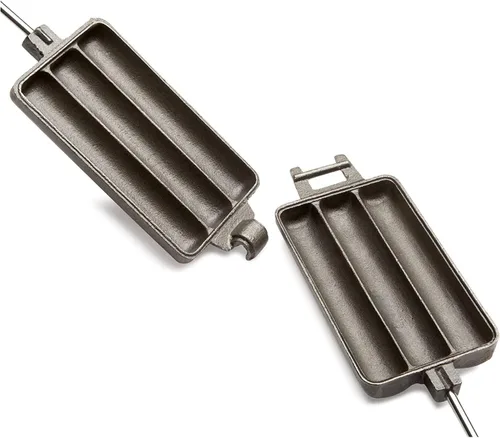Vista 3 de Rome's Dog 'n Brat - Cocina con asas de acero y madera