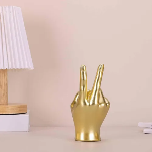 Vista 4 de LCCCK Escultura de mano dorada para decoración de signo de paz, estatua de mano de gesto genial para estantes, regalo extraño escultura funky