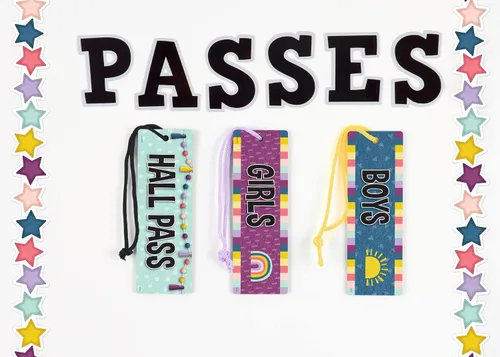 Vista 2 de Teacher Created Resources Oh Happy Day Magnetic Boys Pass (TCR77519)