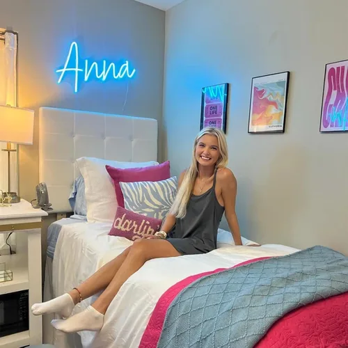 Vista 4 de Letrero de neón personalizado, luces LED personalizadas para decoración de pared de dormitorio, letras para cumpleaños, boda, fiesta, bar, negocio