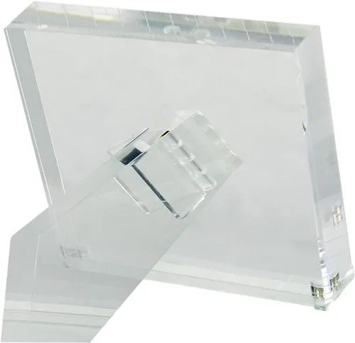 Vista 2 de TIZO Marco de fotos vertical Lucite de 4 x 4 pulgadas, duradero, 1 pulgada de grosor transparente y cierres magnéticos, elegante y práctico marco