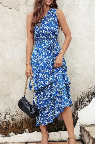 Vista 7 de PRETTYGARDEN Vestido de verano floral para mujer, casual, de un hombro, escalonado, con volantes, a media pierna, vestido bohemio para la playa