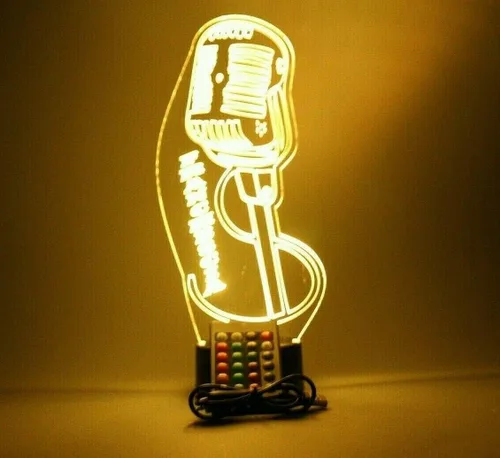 Vista 4 de MIRROR MANIA MC - Lámpara de mesa con micrófono para DJ, música y cantante, luz nocturna, grabada con LED, con nombre personalizado, con control