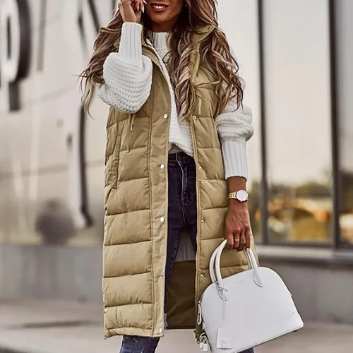 Vista 2 de FQZWONG Chaqueta acolchada larga para mujer, chaleco acolchado a la moda, ligero, con cremallera, sin mangas, con capucha, ropa de invierno
