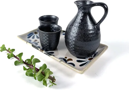 Vista 5 de JapanBargain 4680, Juego de sake de porcelana auténtica japonesa Saki Set decantador de sake y tazas de saki, fabricado en Japón (tarro negro)